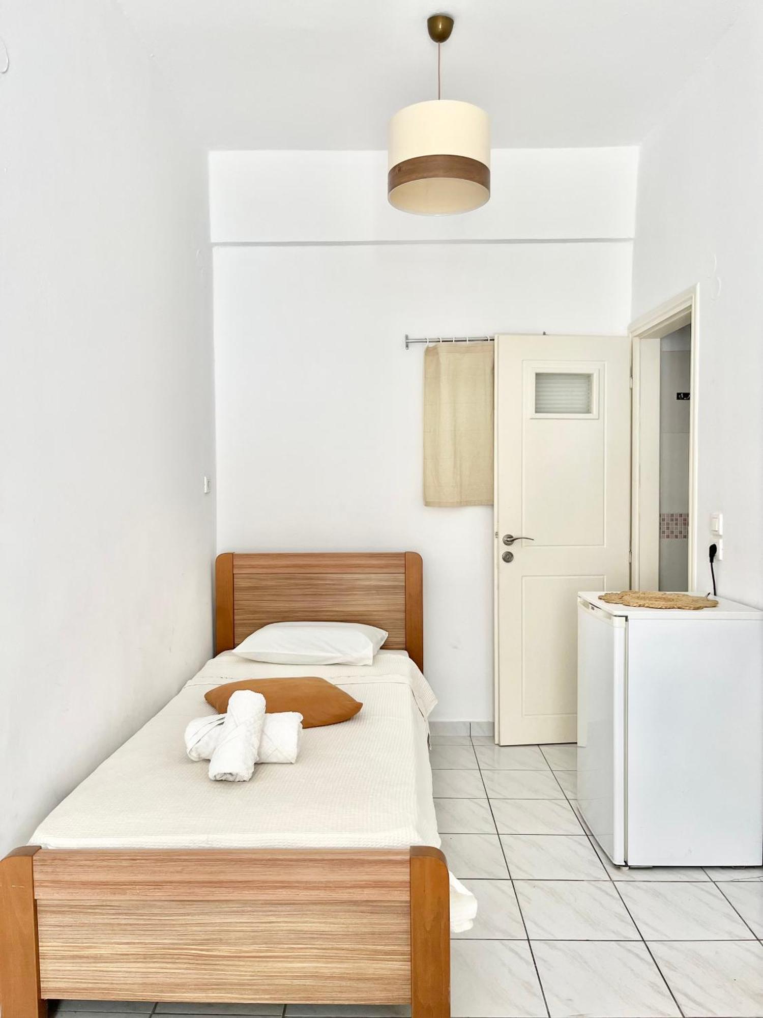 Koutrakis Rooms Finikounta Luaran gambar