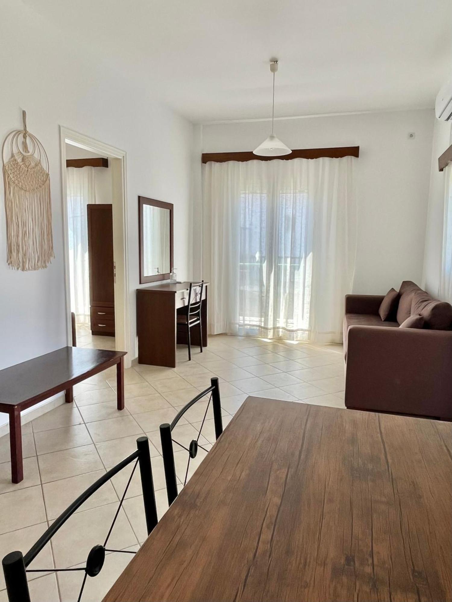 Koutrakis Rooms Finikounta Luaran gambar