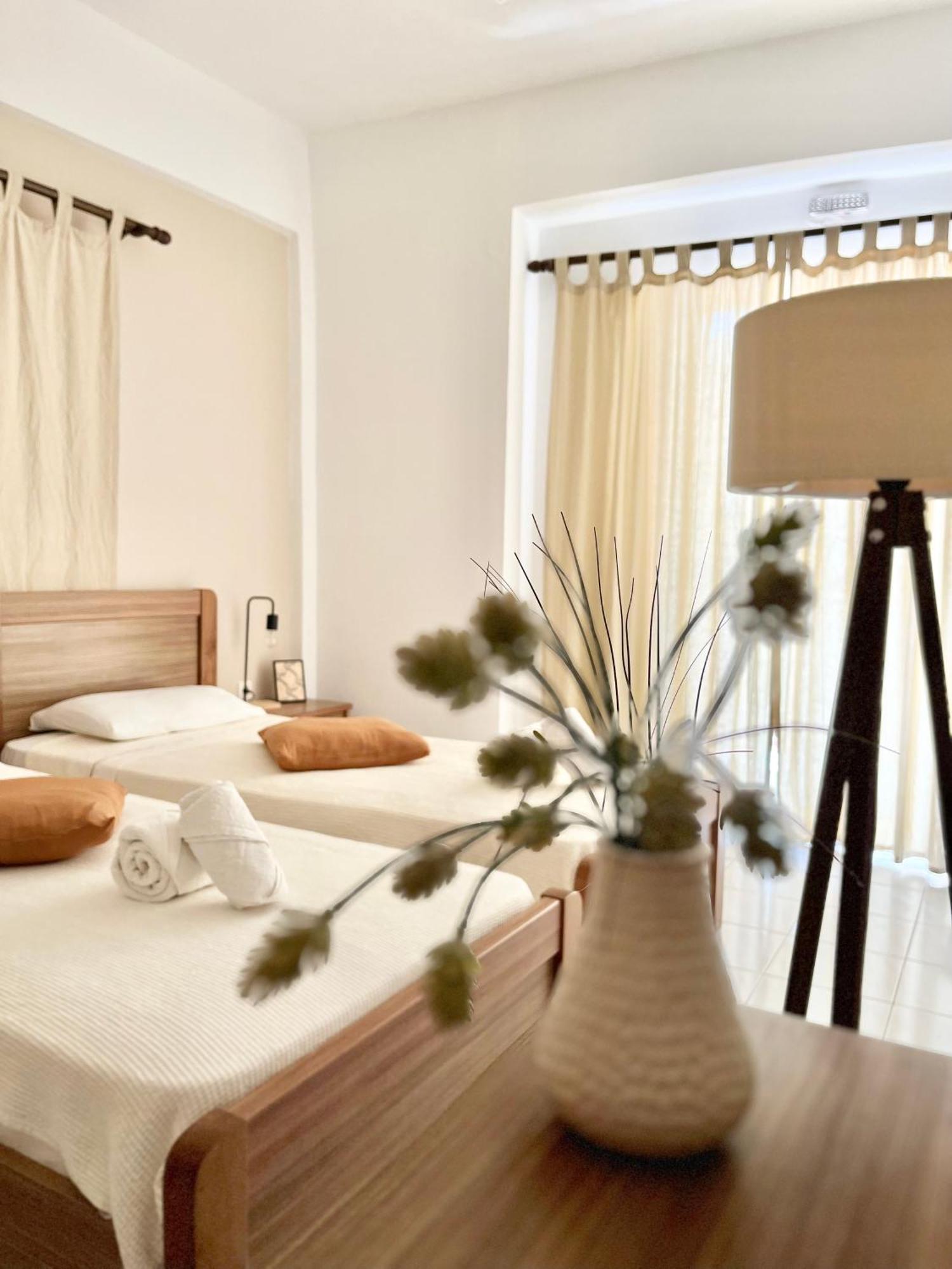 Koutrakis Rooms Finikounta Luaran gambar