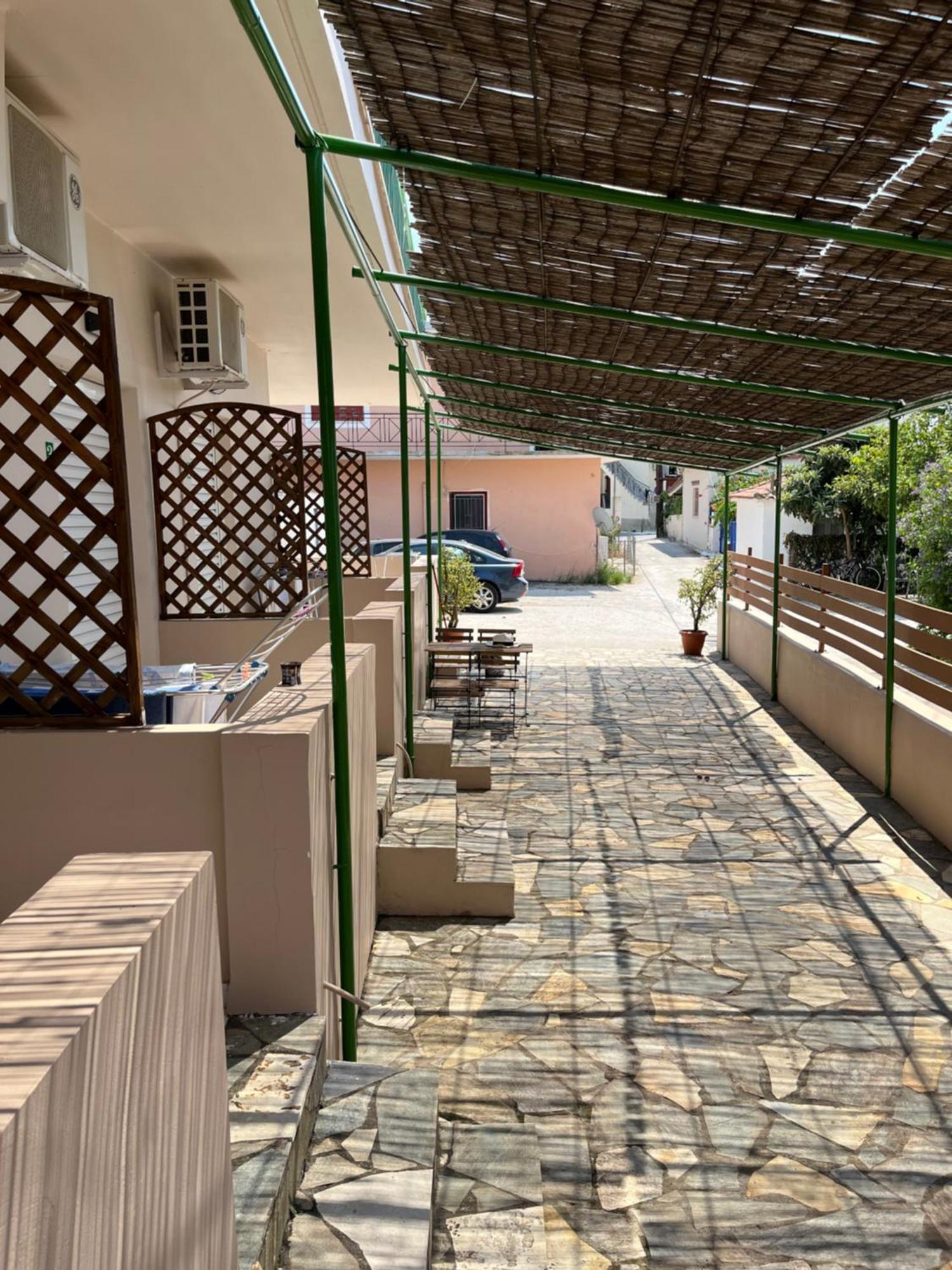 Koutrakis Rooms Finikounta Luaran gambar